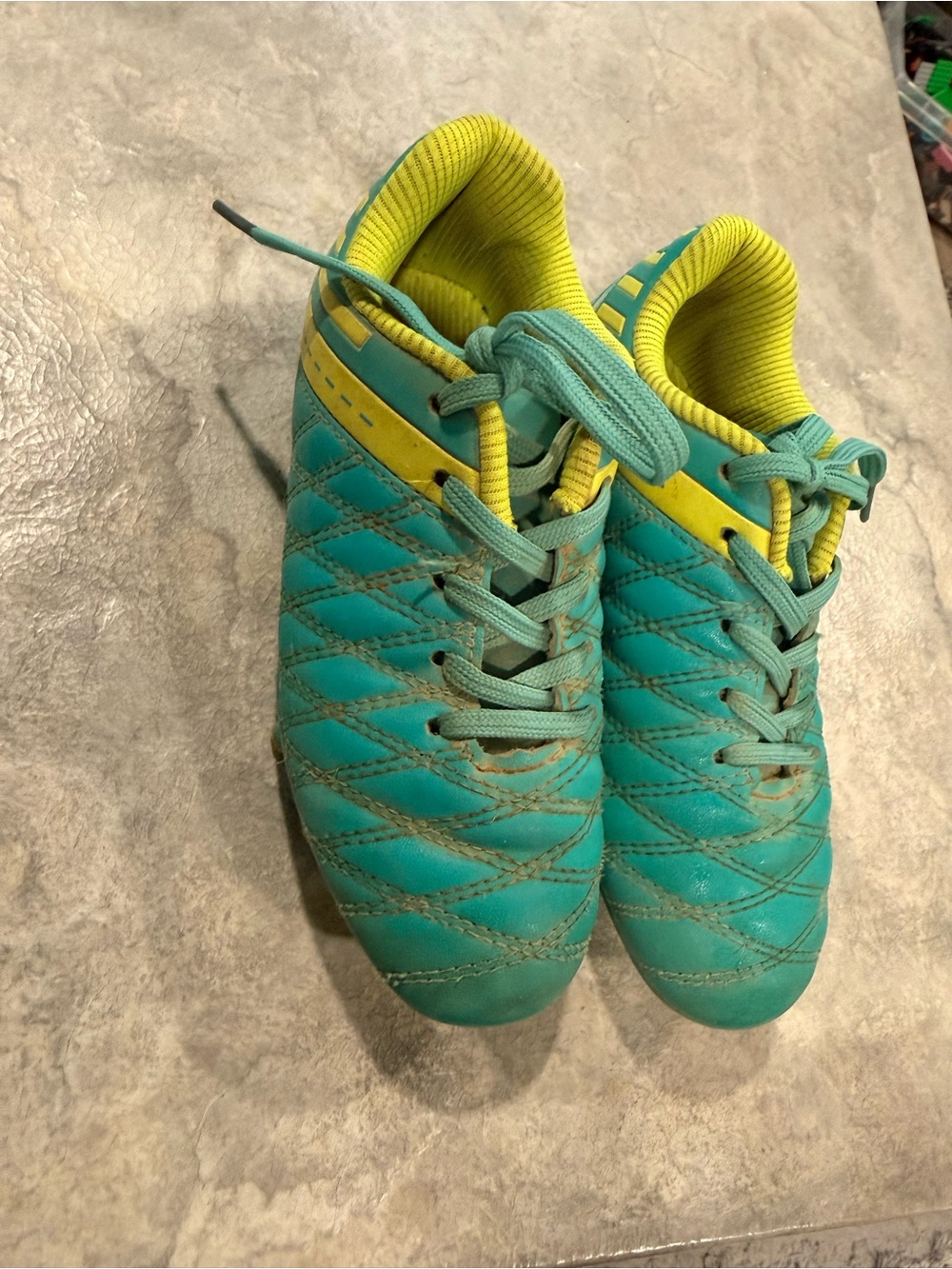 Kids soccer cleats